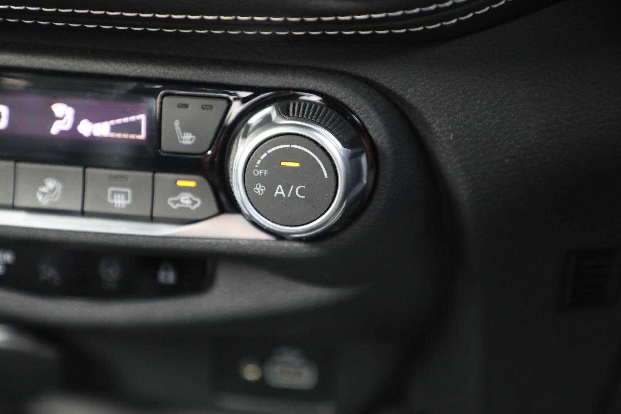 Large vehicle image